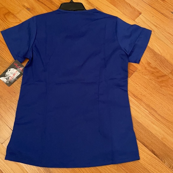 Marilyn Monroe Scrub Top by Medichic . Size XS. Galaxy Blue . NWT!! - Picture 2 of 8